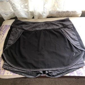 Women's  bathing suit skirt/shorts Black and Gray Shorts🩱